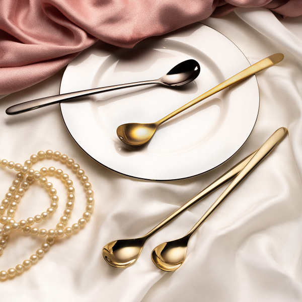 Latte lžičky se srdíčkem zlaté 4 ks set – Love Cutlery