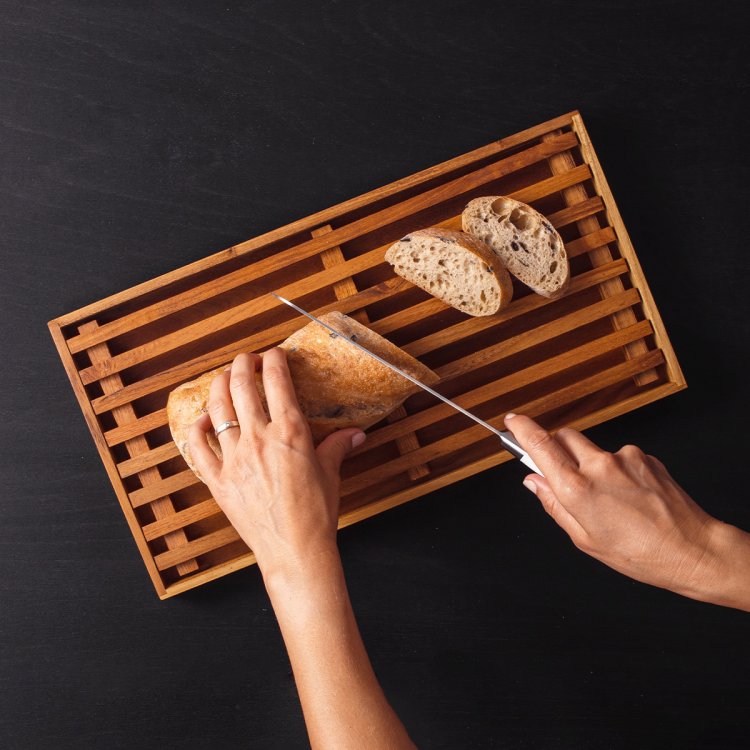 Deska na krájení chleba Teak 43 x 22,8 x 3,5 cm – GAYA Wooden