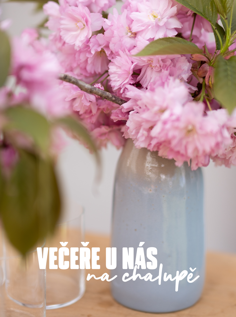 Sakury ve váze Solatelier